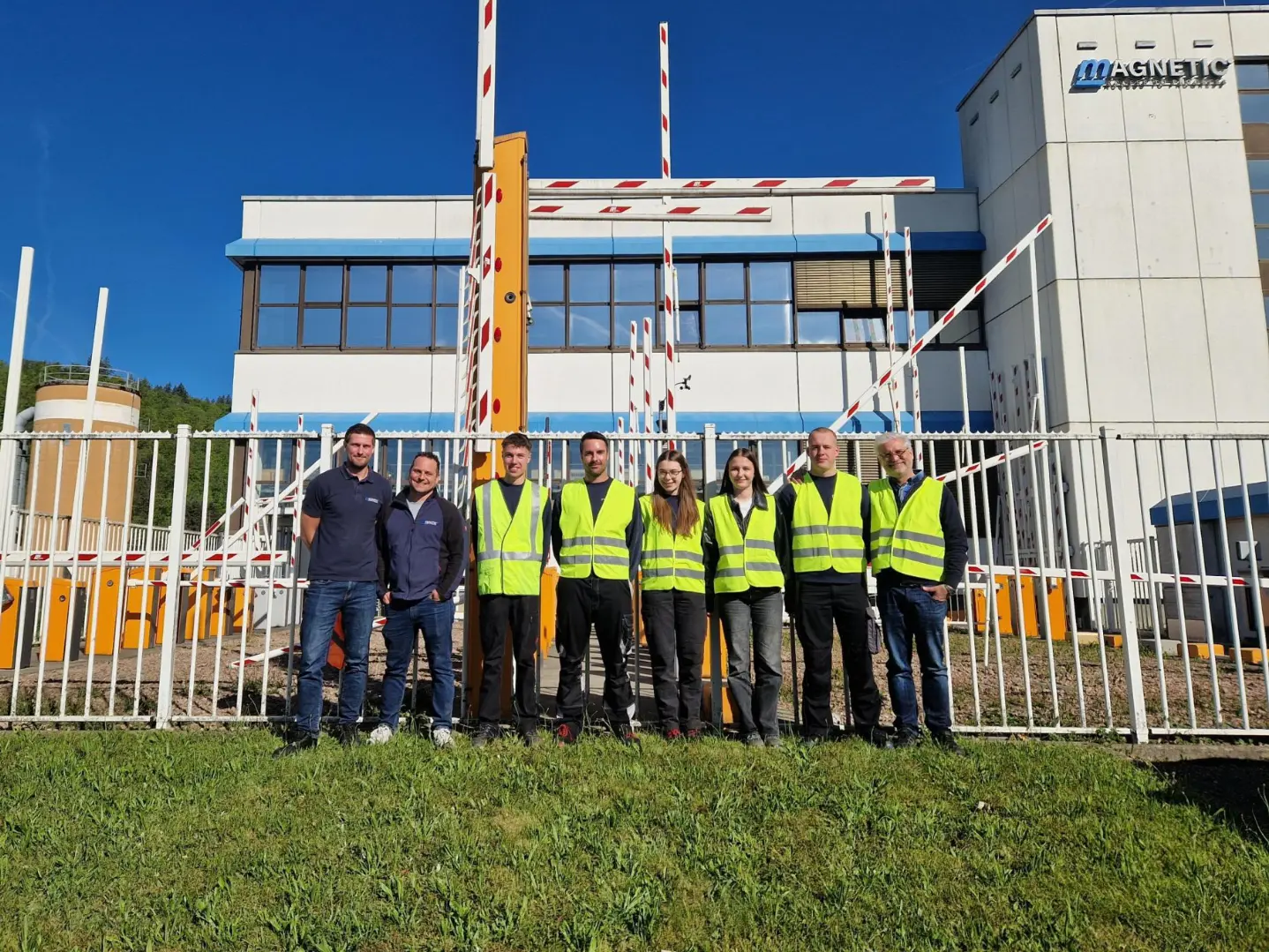 Apprentices Visit Customer MAGNETIC AUTOCONTROL